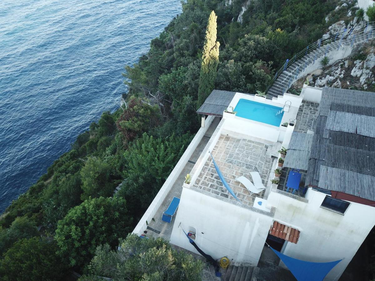 Blu Suite Cottage Sul Mare E Swimming Pool Tricase Exterior photo